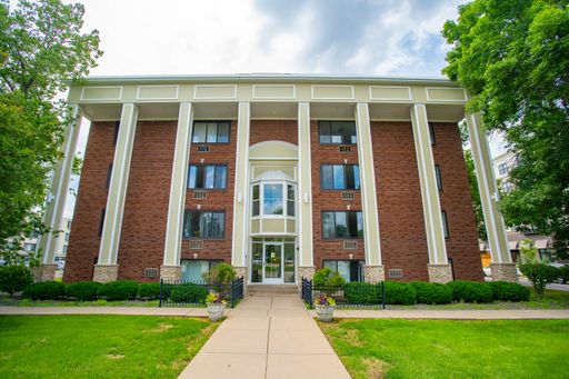 East Facing 1-Bedroom at Lake West on France Apartments! 3028-311 – photo 1