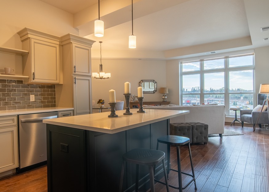 Mendota Heights Apartment: 720 S Plaza Way