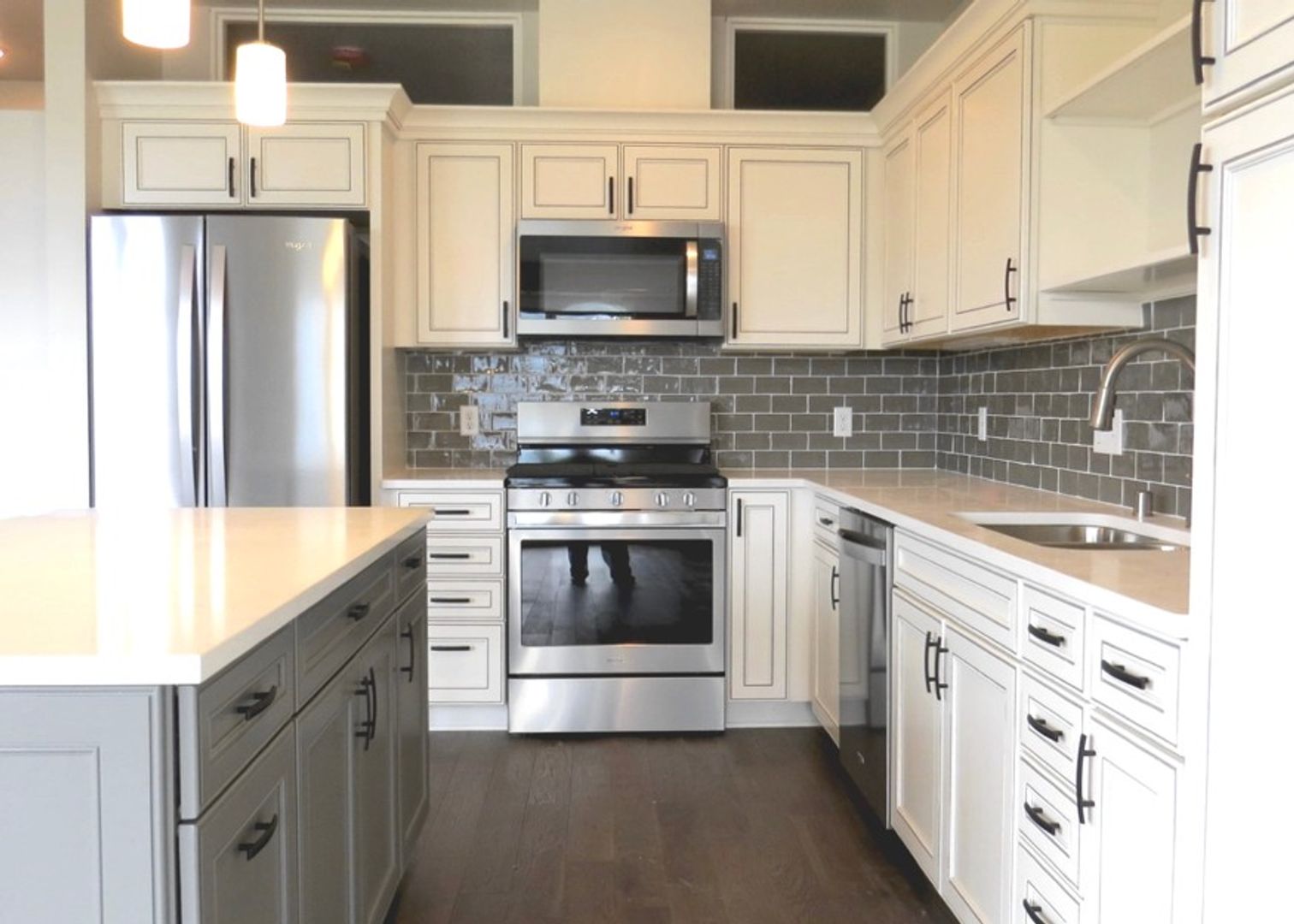 Mendota Heights Apartment: 720 S Plaza Way