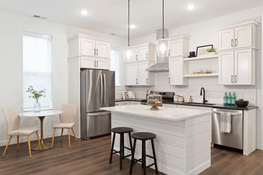 Beautiful 2+ Bedroom Cottage Home 417 Magnolia Lane at The Reserve at Sono