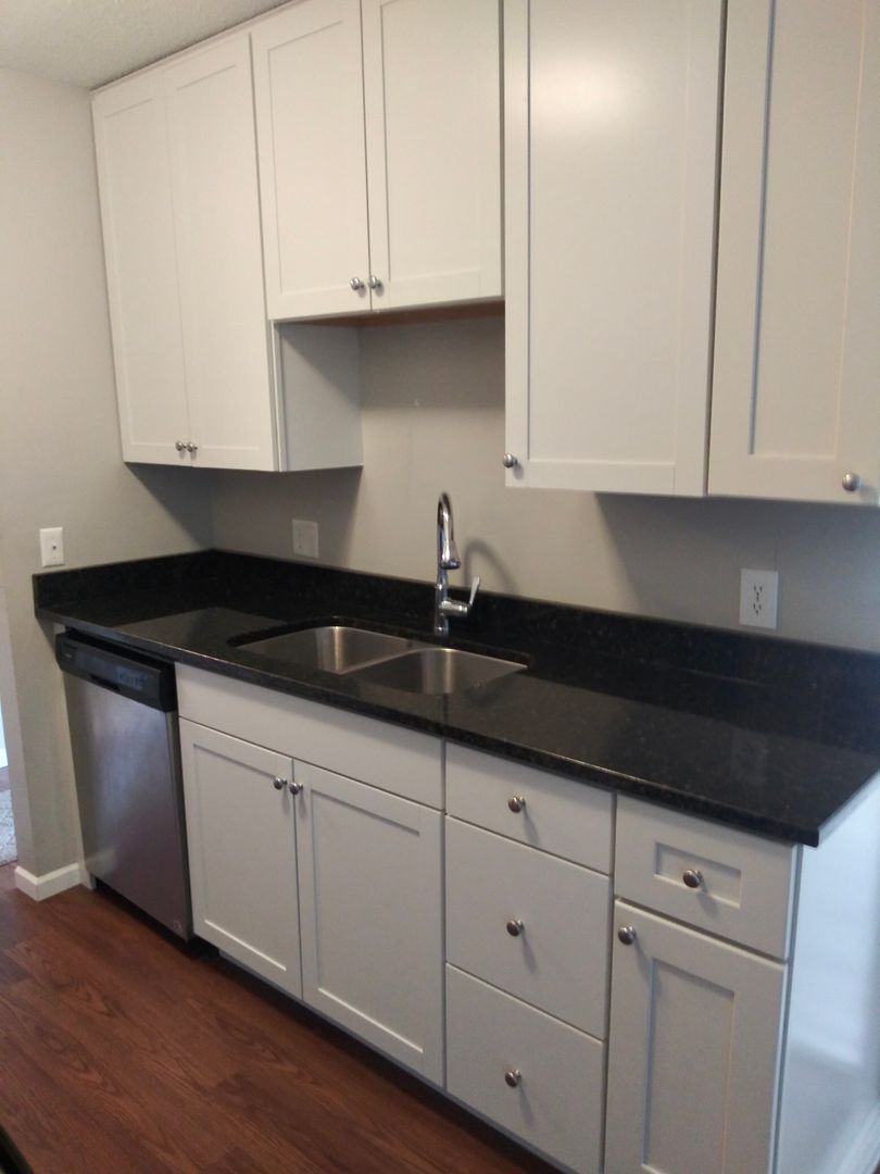 Eagan Apartment: 3898 S Valley View Dr