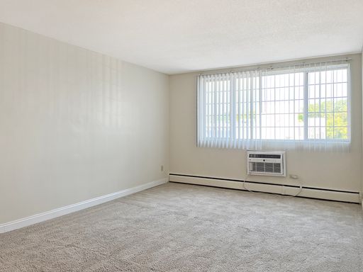 First floor Corner 1-Bedroom available at Lake West on France! *4D Income Restriction* 3050-106 – photo 1