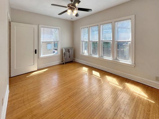 Sun-Drenched, Front Corner One Bedroom in Crocus Hill – photo 1