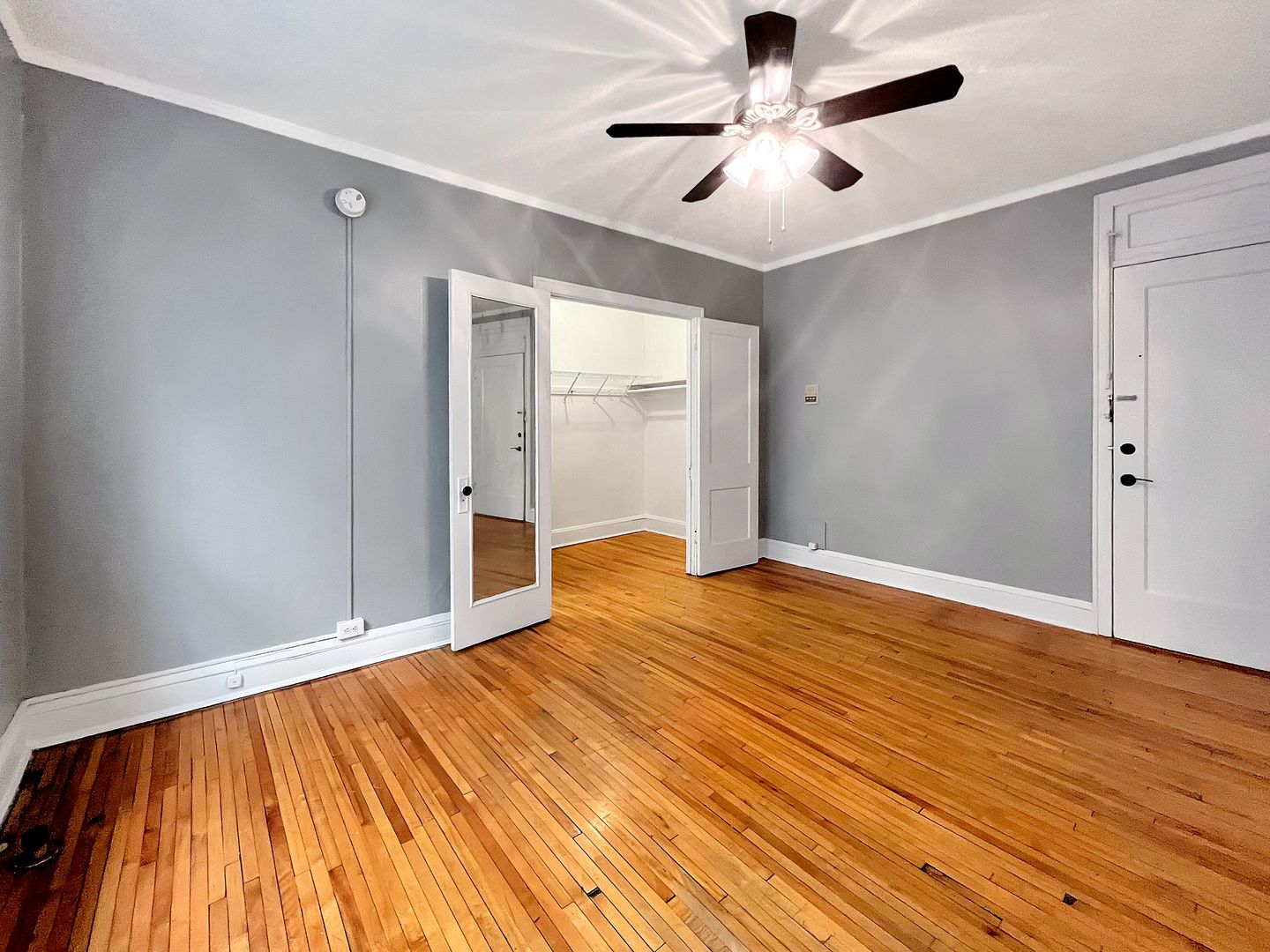 St Paul Apartment: 616 Lincoln Ave.