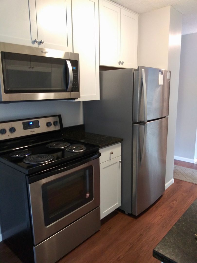 Eagan Apartment: 3898 S Valley View Dr