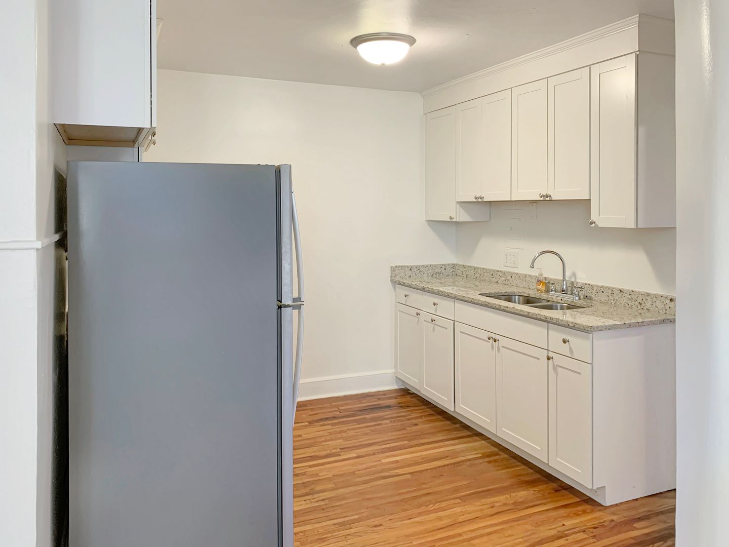 St. Paul Apartment: 1299 Grand Ave