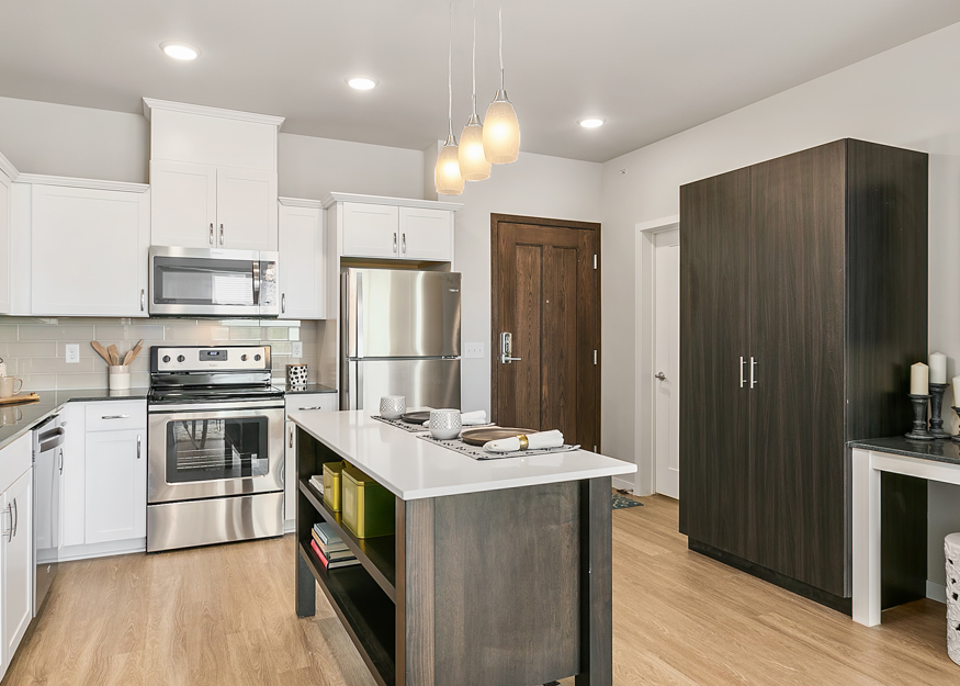 Eagan Apartment: 3485 Promenade Avenue