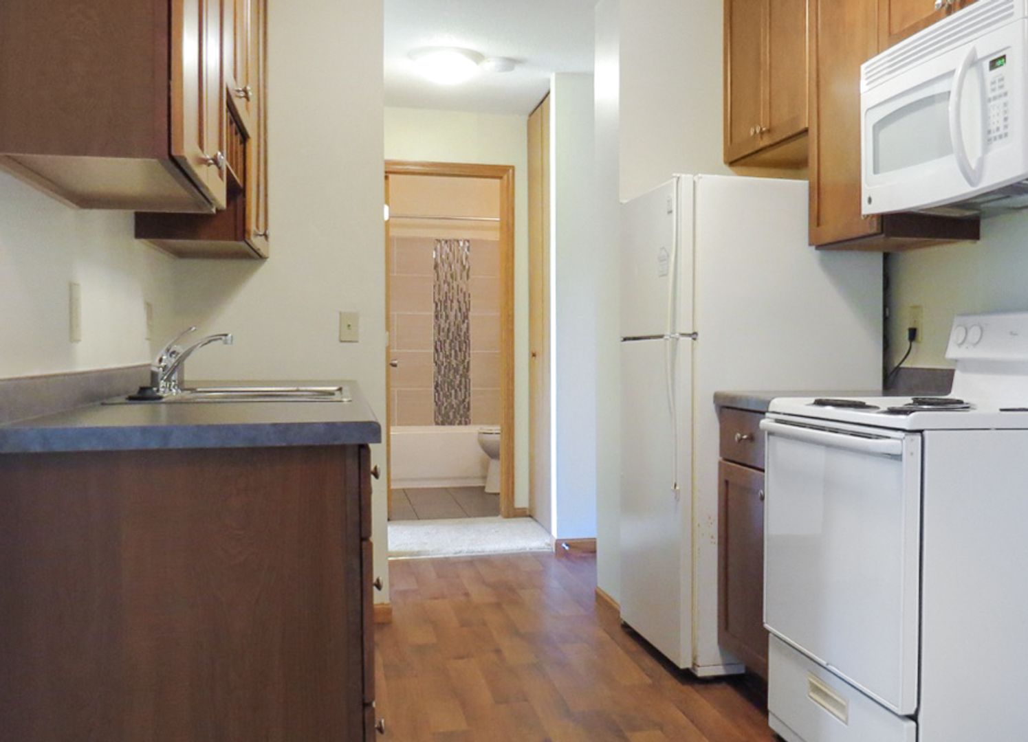 Eagan Apartment: 3898 S Valley View Dr