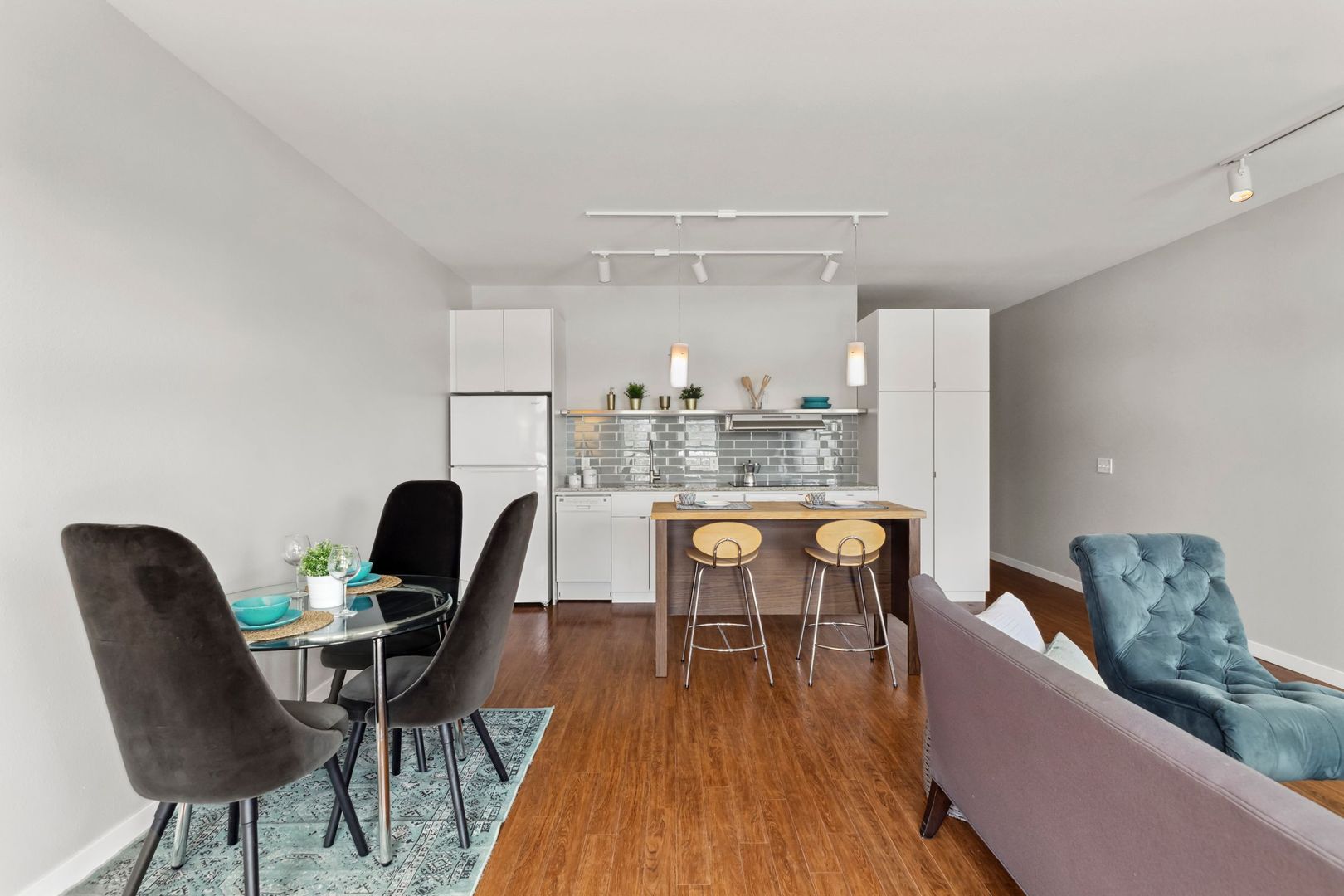 Minneapolis Apartment: 4556 46th Avenue S