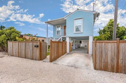 NEW PRICE!! Move in Ready Single Family Home - 4 bedroom - 1.5 Bathroom on Stock Island – photo 1