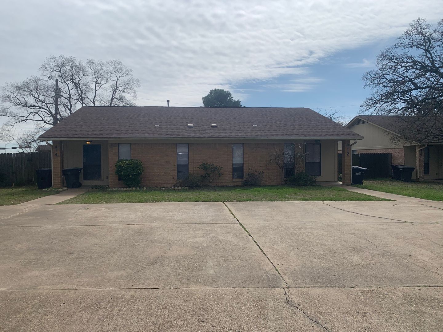 College Station Apartment: 412-414 Brentwood