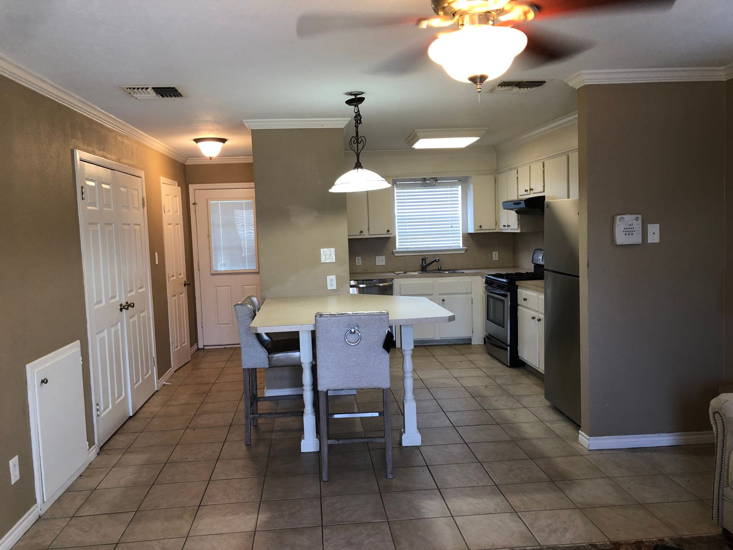 College Station House: 703 Chalet Court