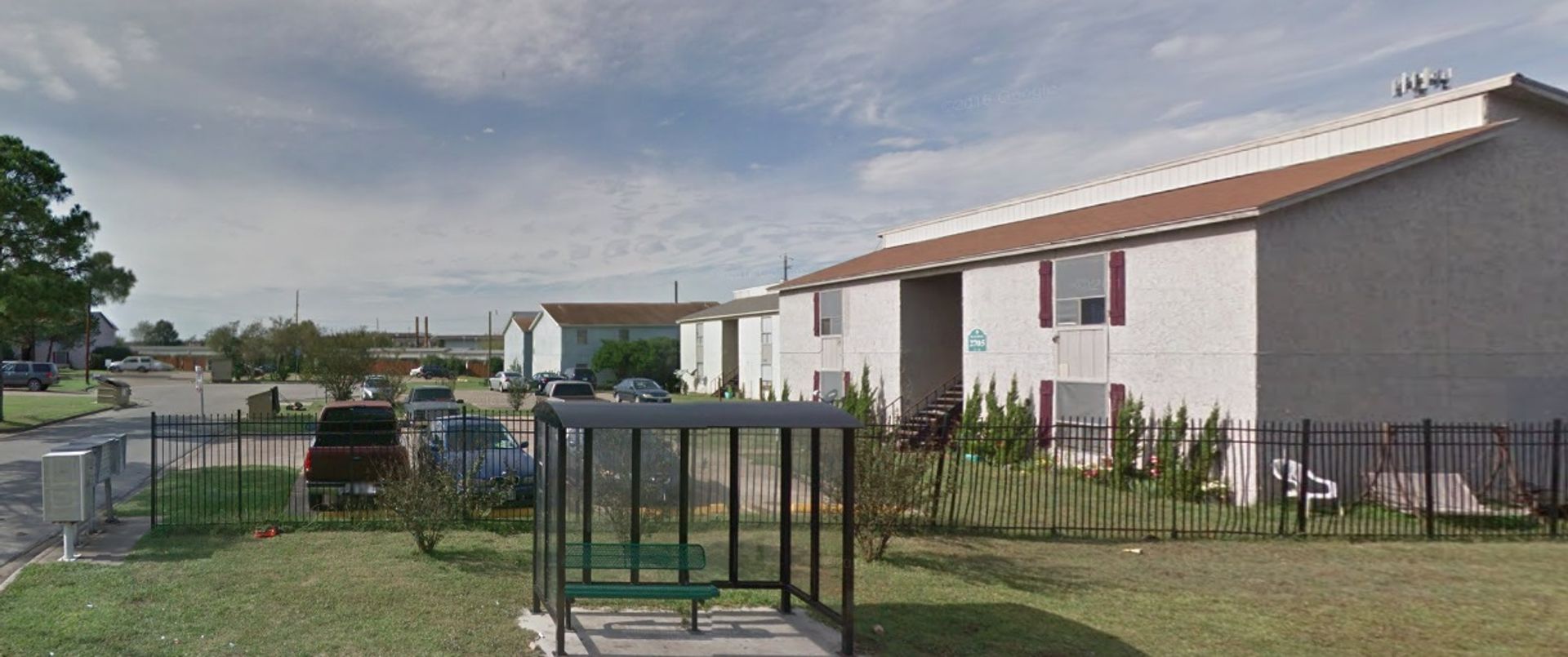 Bryan House: 2701 H Poplar Circle