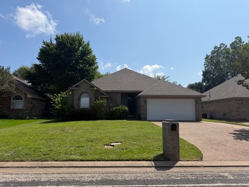 Beautiful home in Edelweiss Estates – photo 1