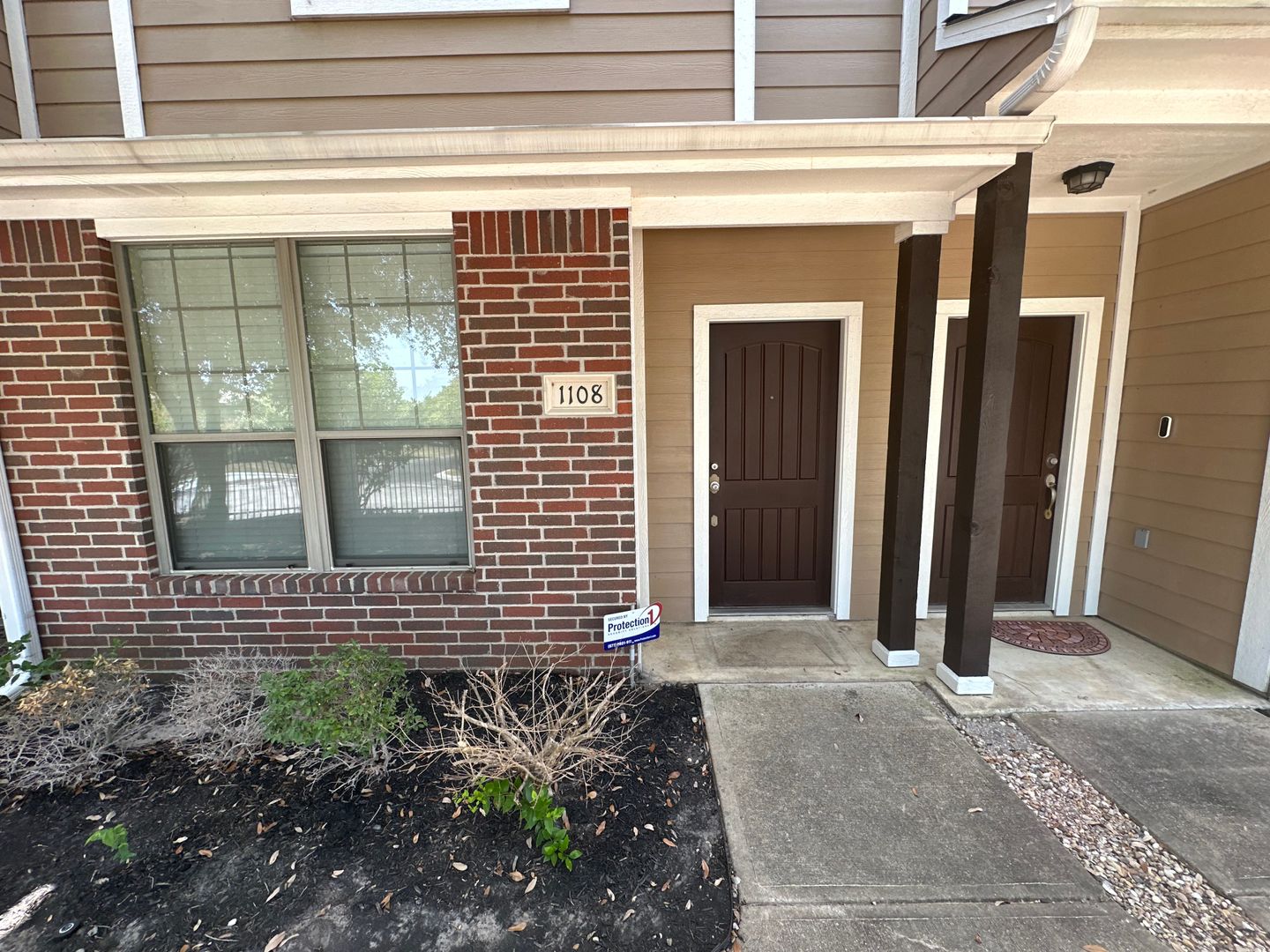 College Station House: 1000 Spring Loop