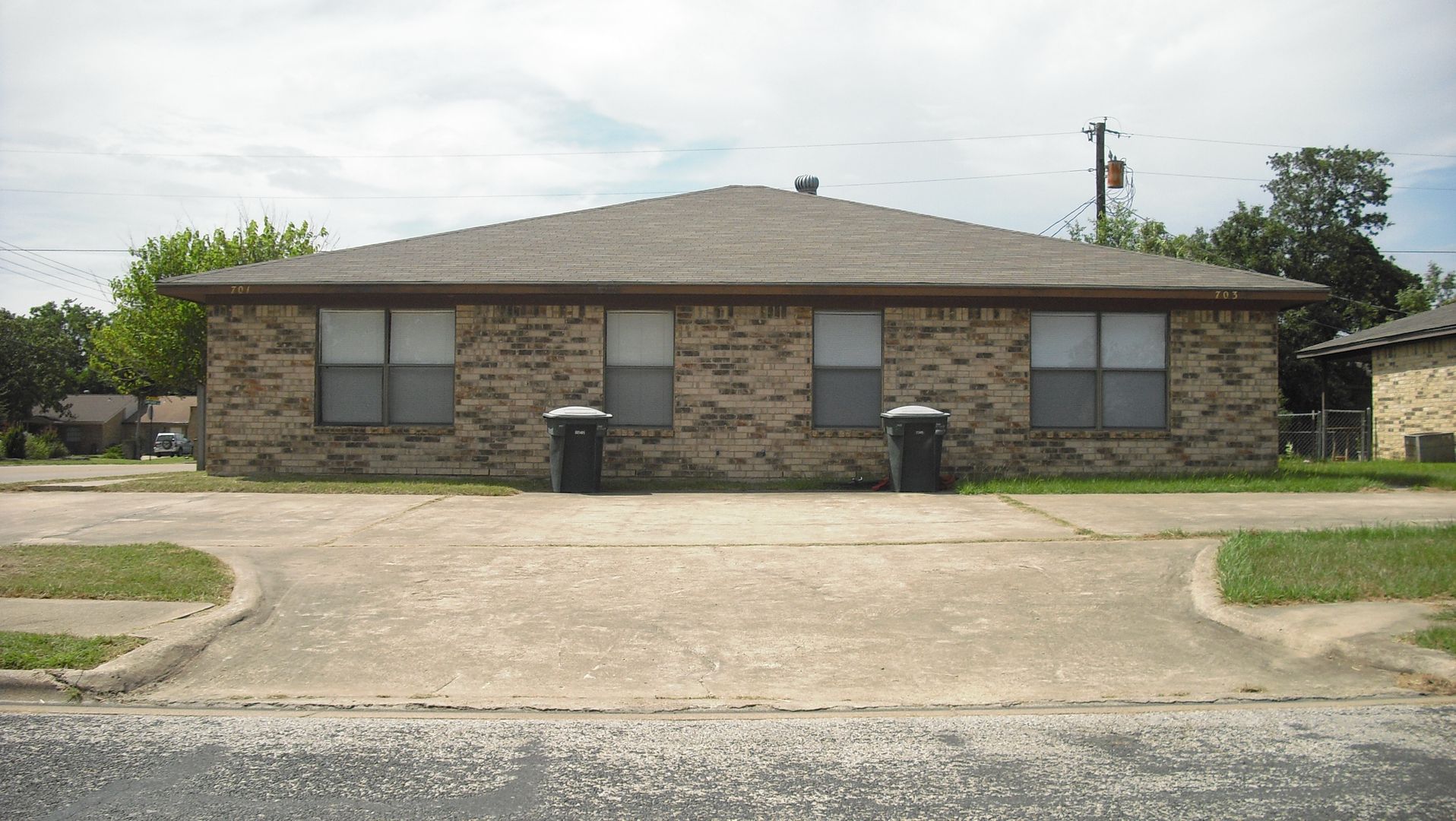 College Station House: 701 San Benito
