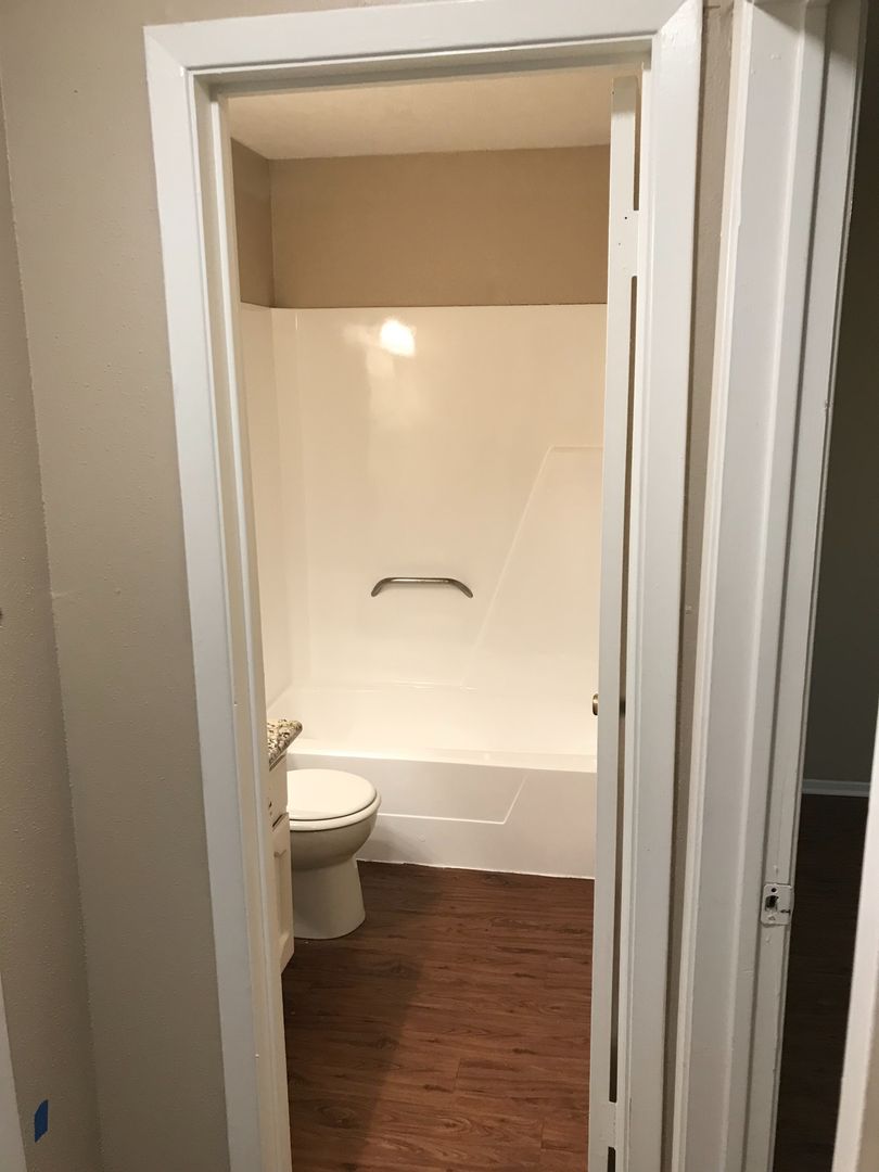 Bryan Apartment: 3201 Cougar Trail