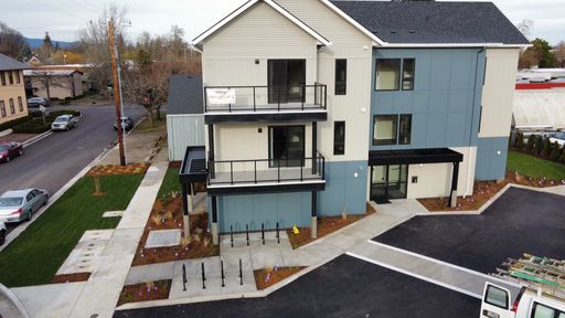 Brand New Apartments Close To Campus, Downtown Corvallis and More! – photo 1