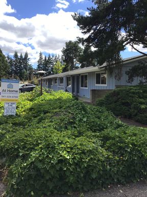 Cozy 2 Bed 1 Bath Apartment near OSU Campus! – photo 1