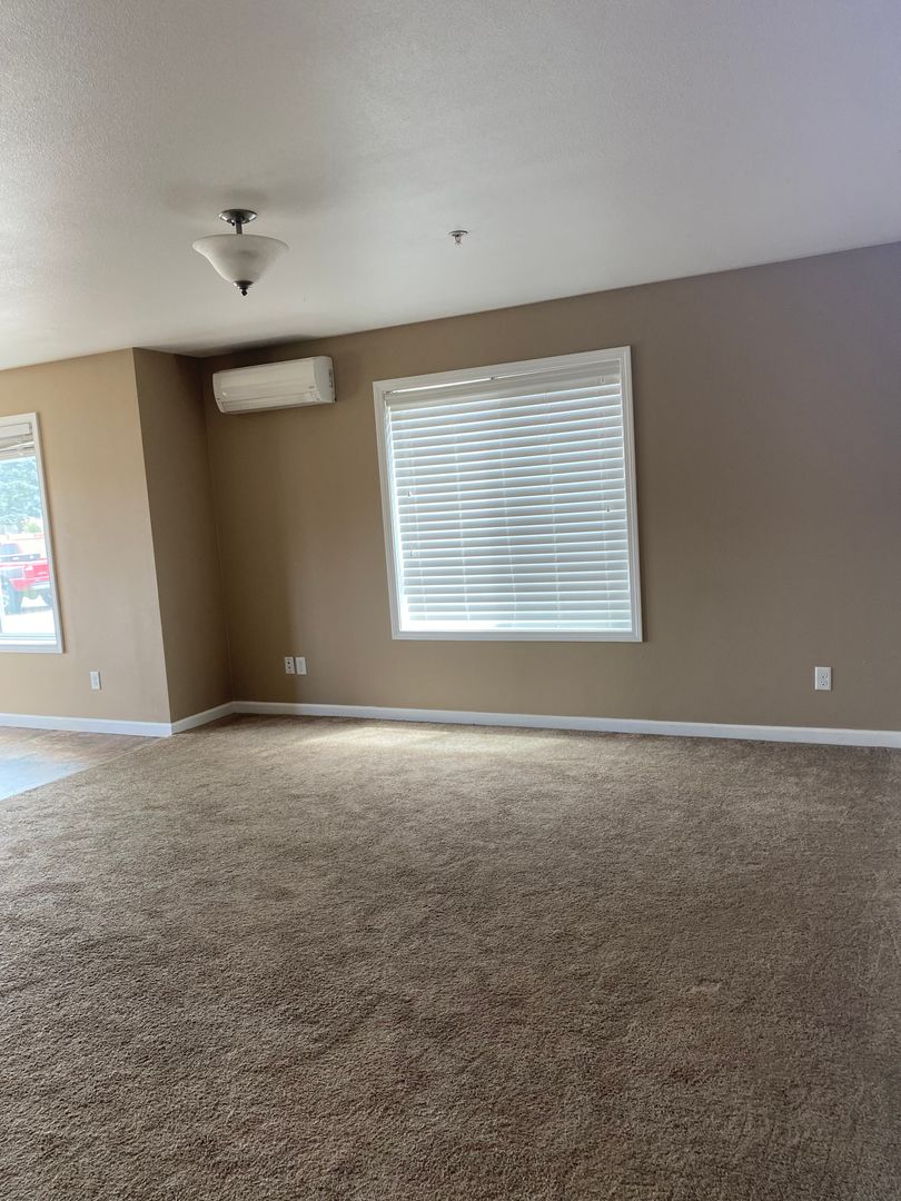 Lebanon Apartment: 305 West Mary Street