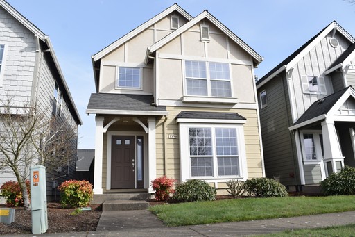 Two Bedroom Home in Willamette Landing! Pet Friendly! – photo 1