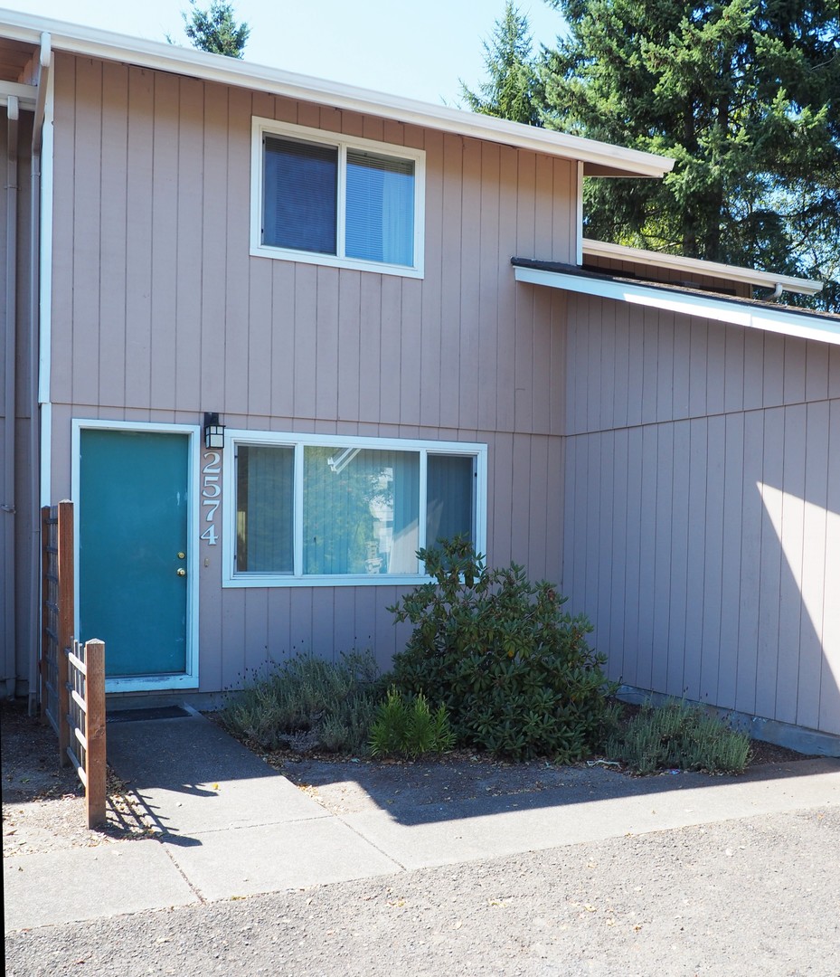 corvallis Apartment: 2570-2576 NW Fairlawn St.