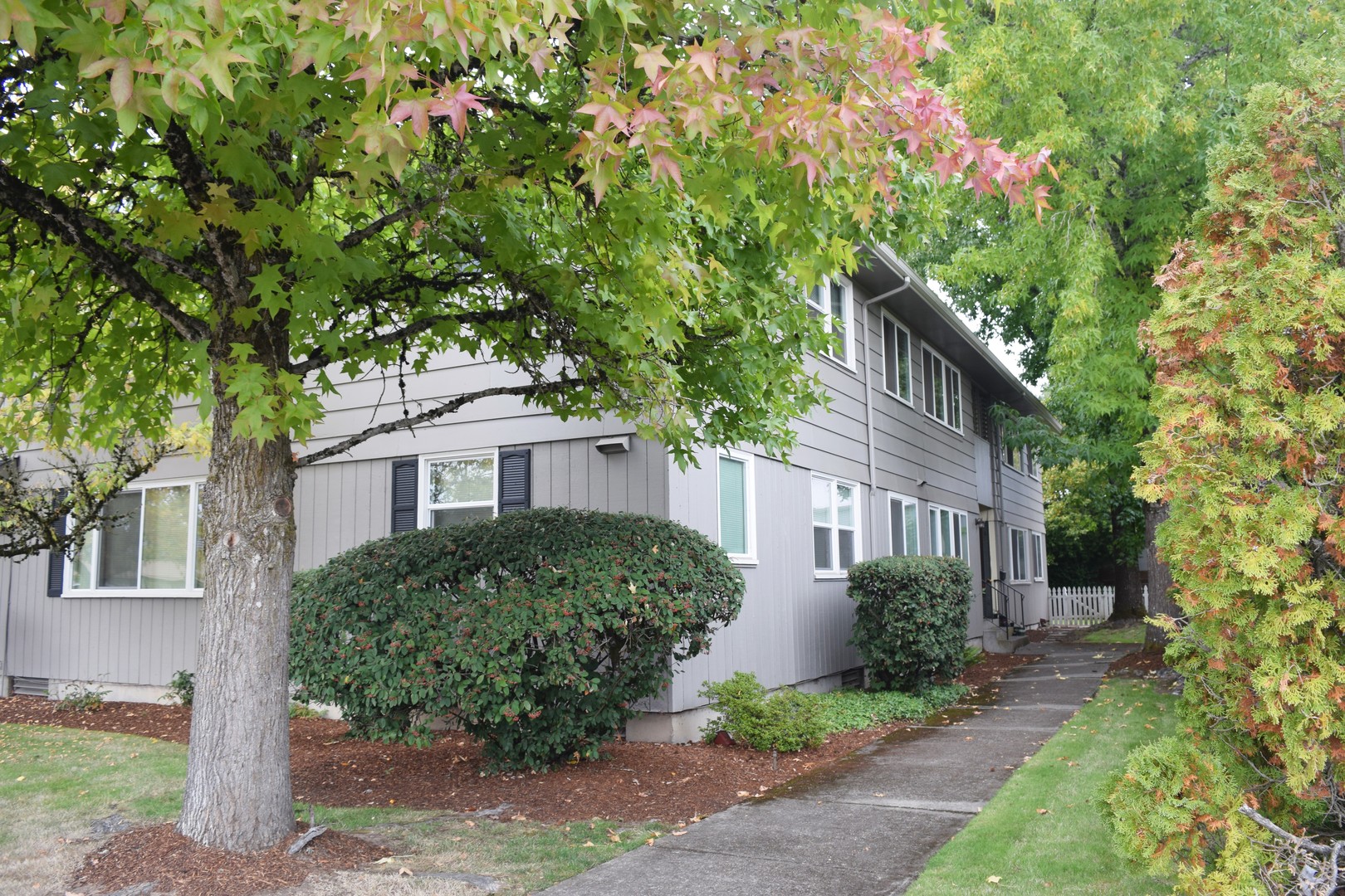 Corvallis Apartment: 909-923 NW Beca Ave