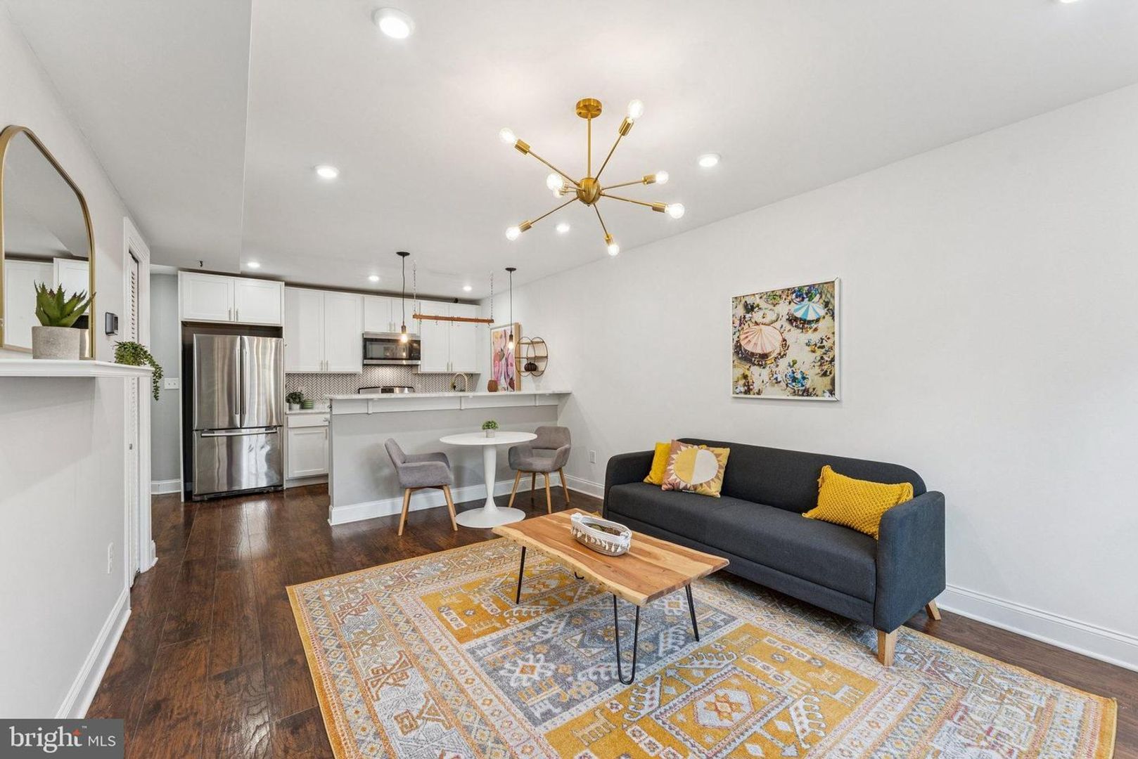Washington Condo: 718 Jackson St NE #1