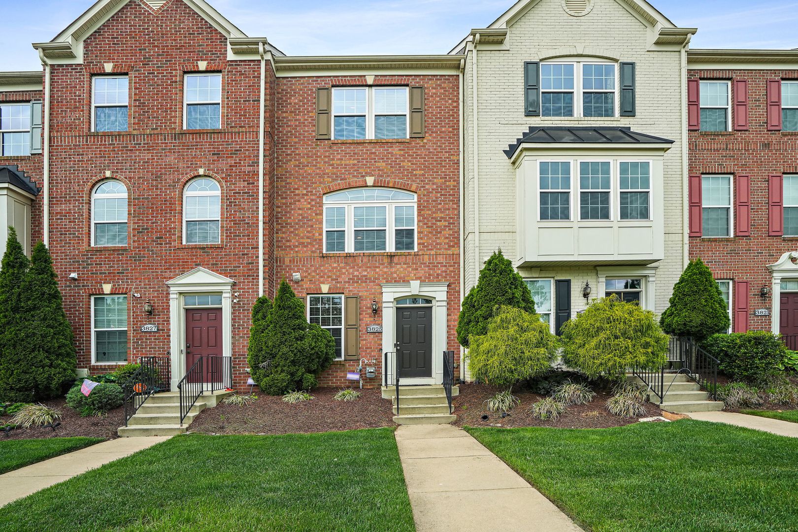 Washington Townhome: 3825 Commodore Joshua Barney Dr NE