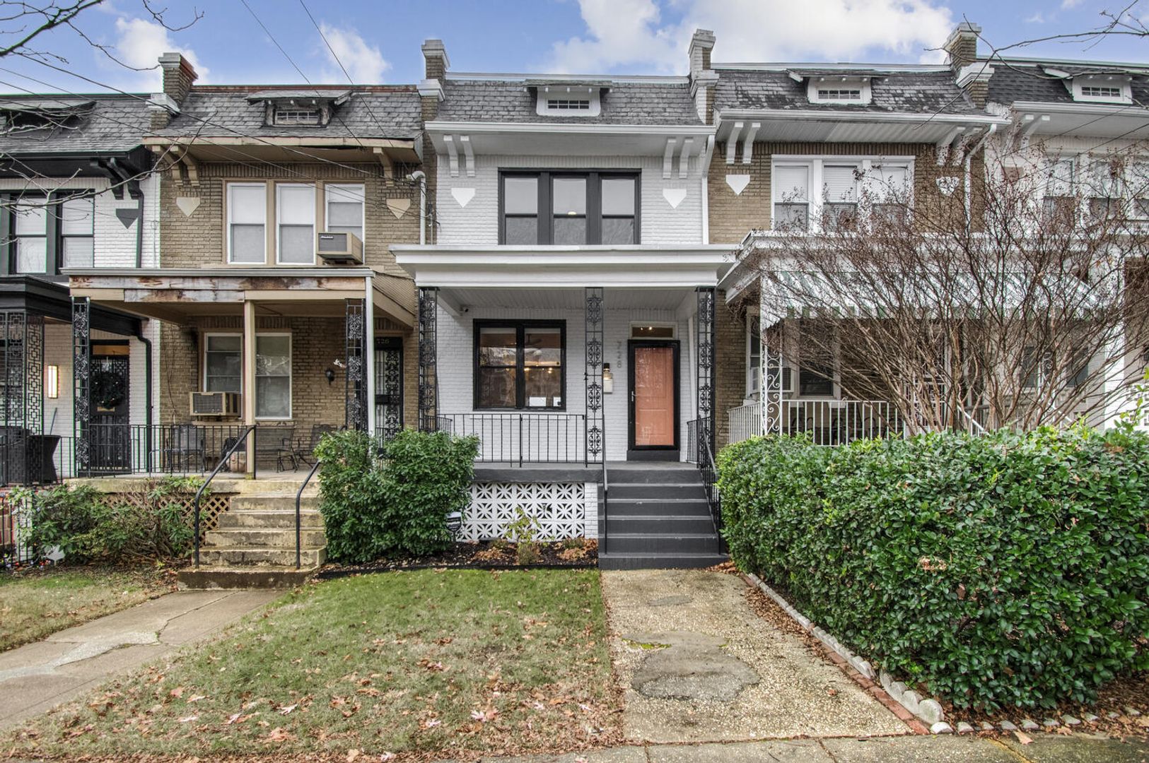 Washington House: 728 Ingraham St NW