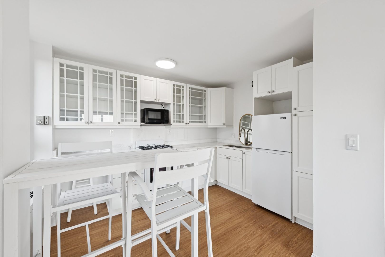 Washington Condo: 2800 Wisconsin Ave NW #702