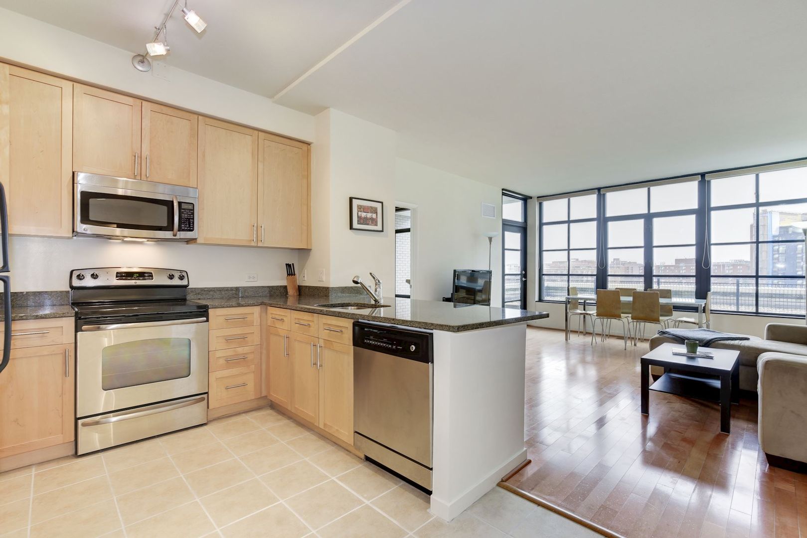Washington House: 437 New York Ave NW #510