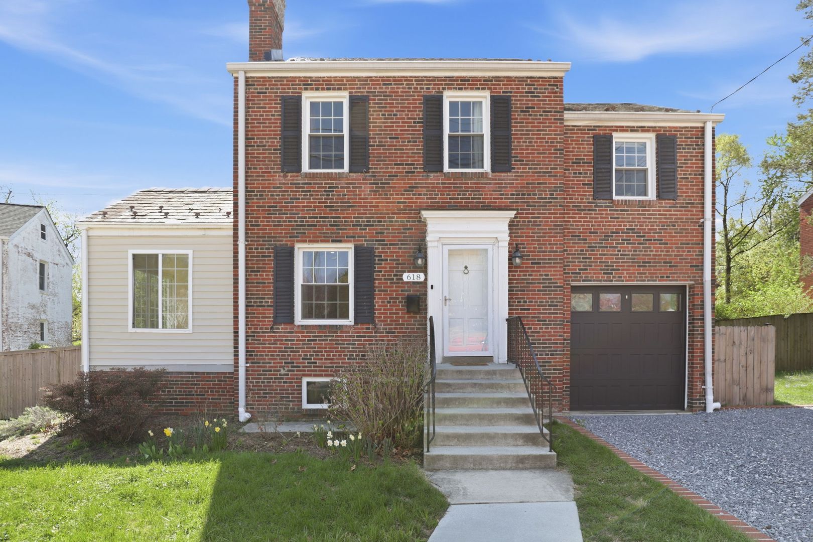 Silver Spring House: 618 Wayne Ave