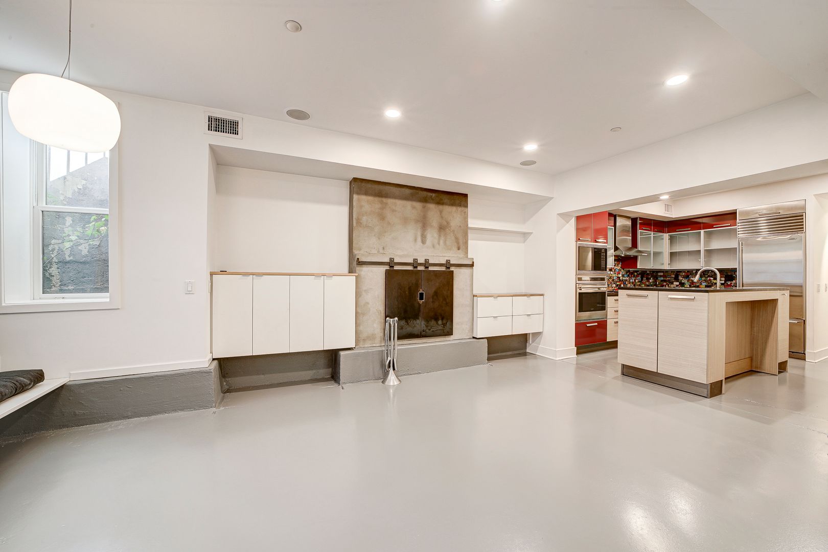 Washington Condo: 1517 Church St NW #A