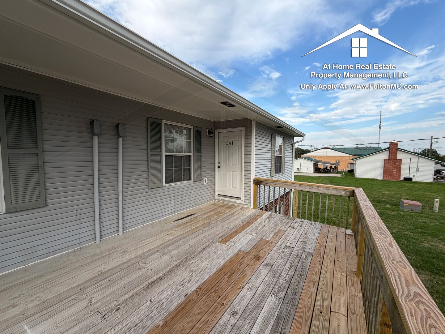 Fulton Apartment: 541 Collier Lane