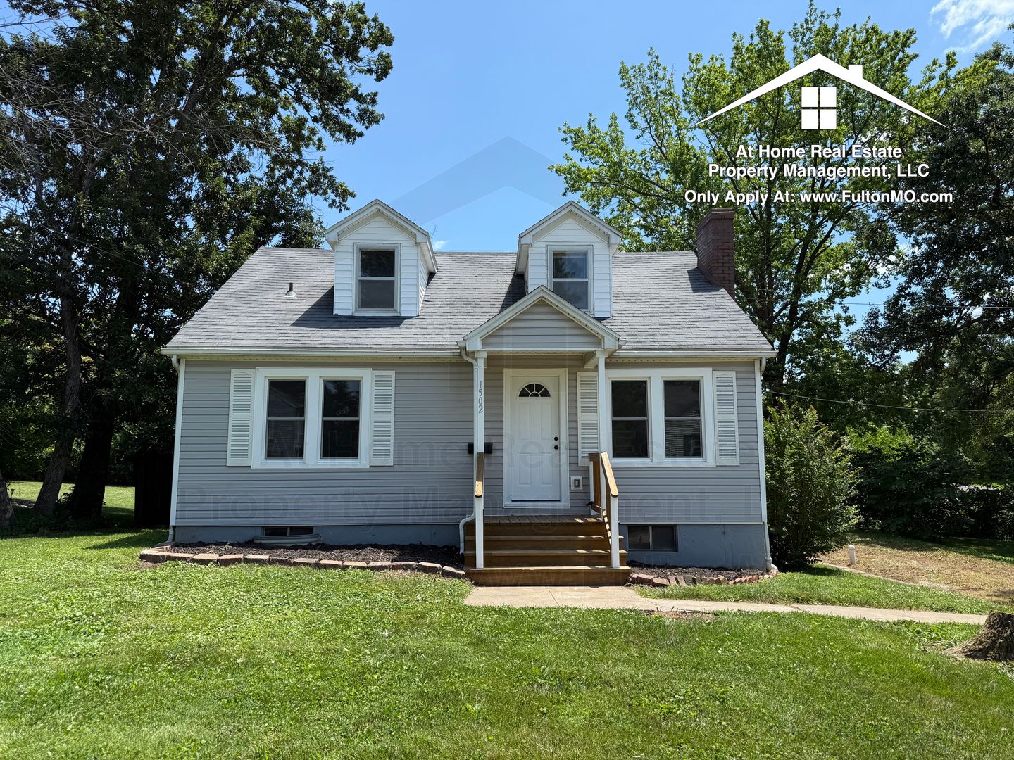 Fulton House: 1502 Forest Avenue
