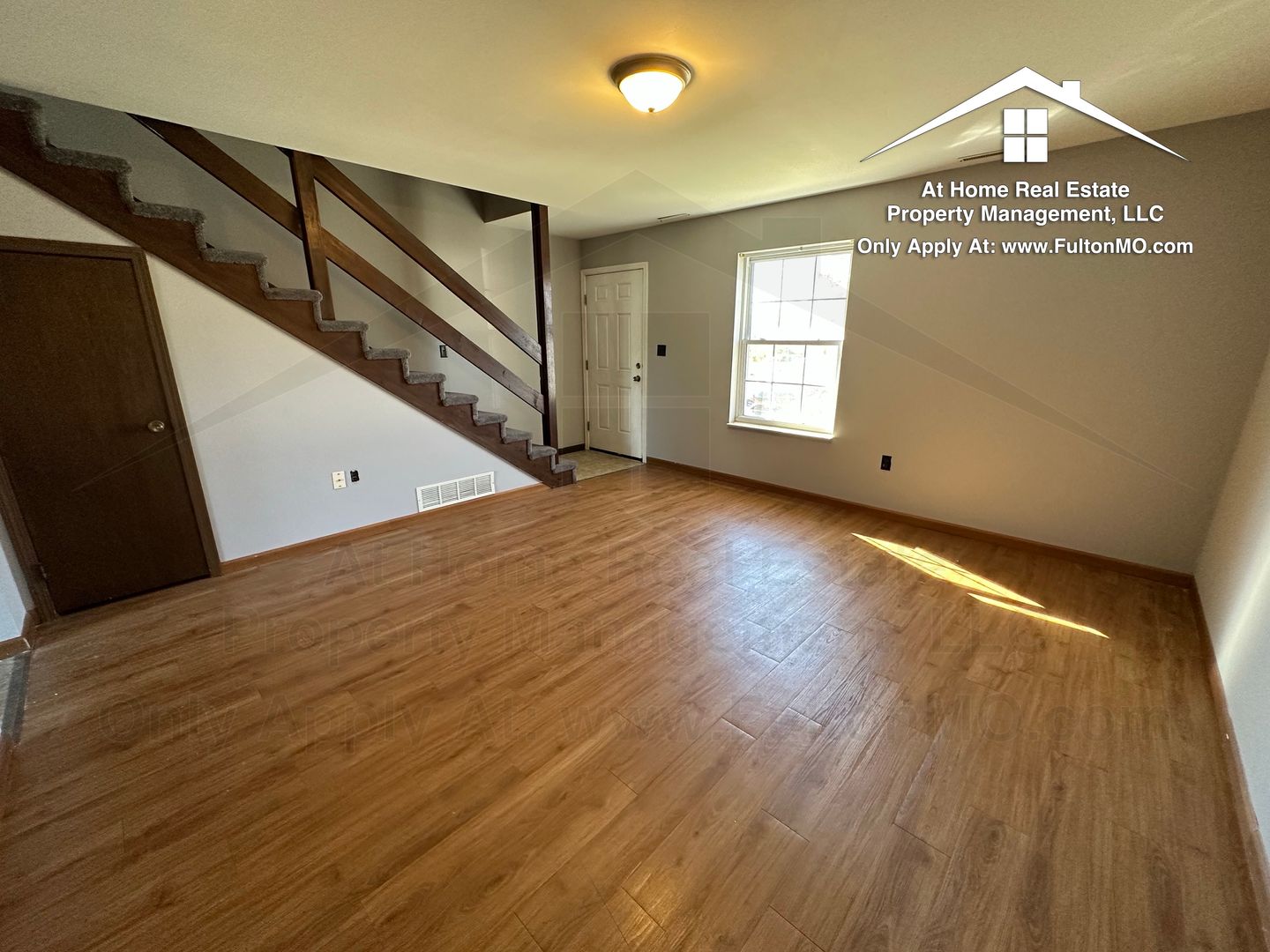 Fulton Apartment: 531 Collier Lane