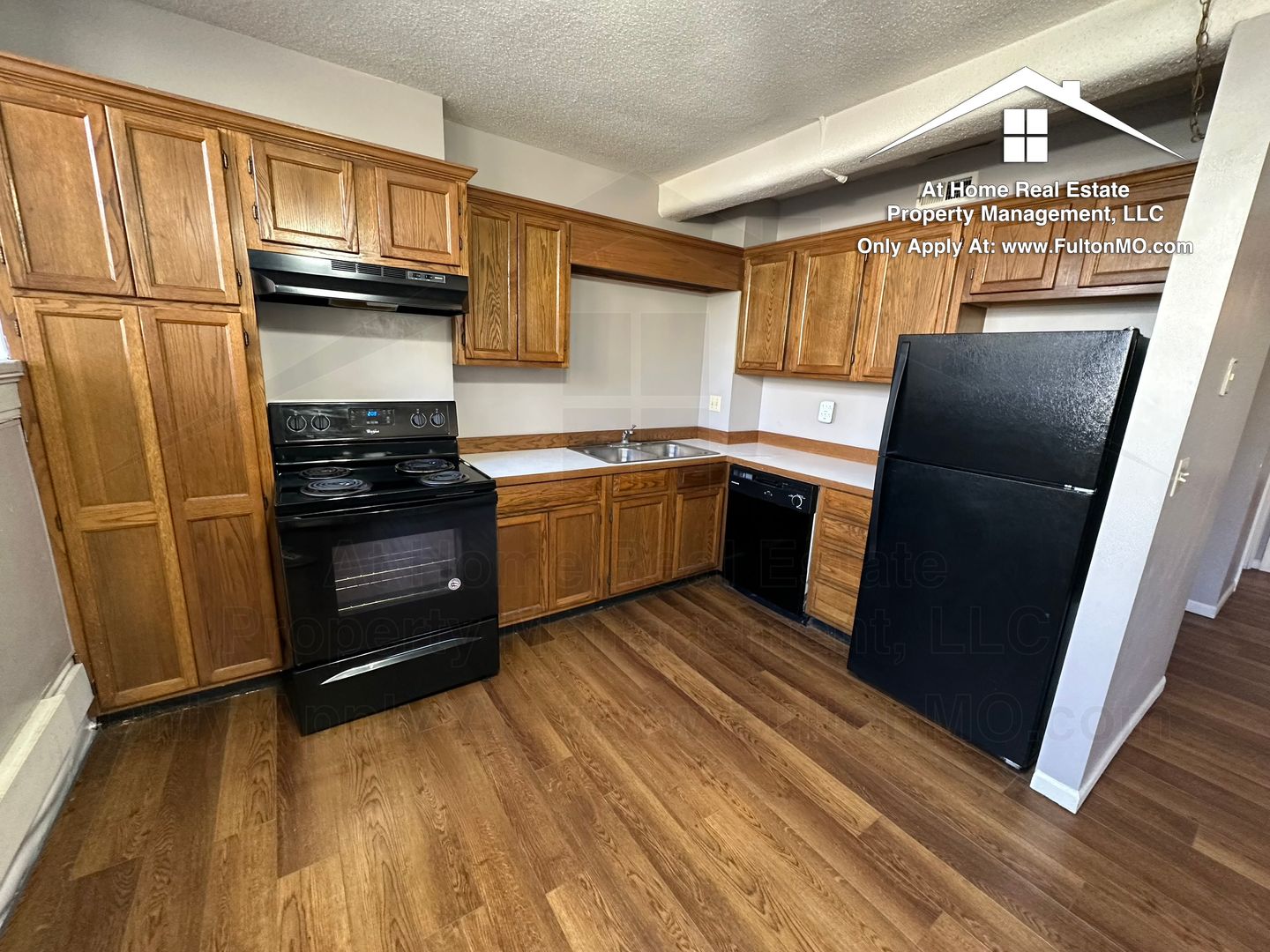 Fulton Apartment: 808 Center Street