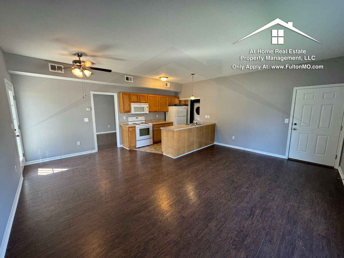 Auxvasse Apartment: 211 North Main Street