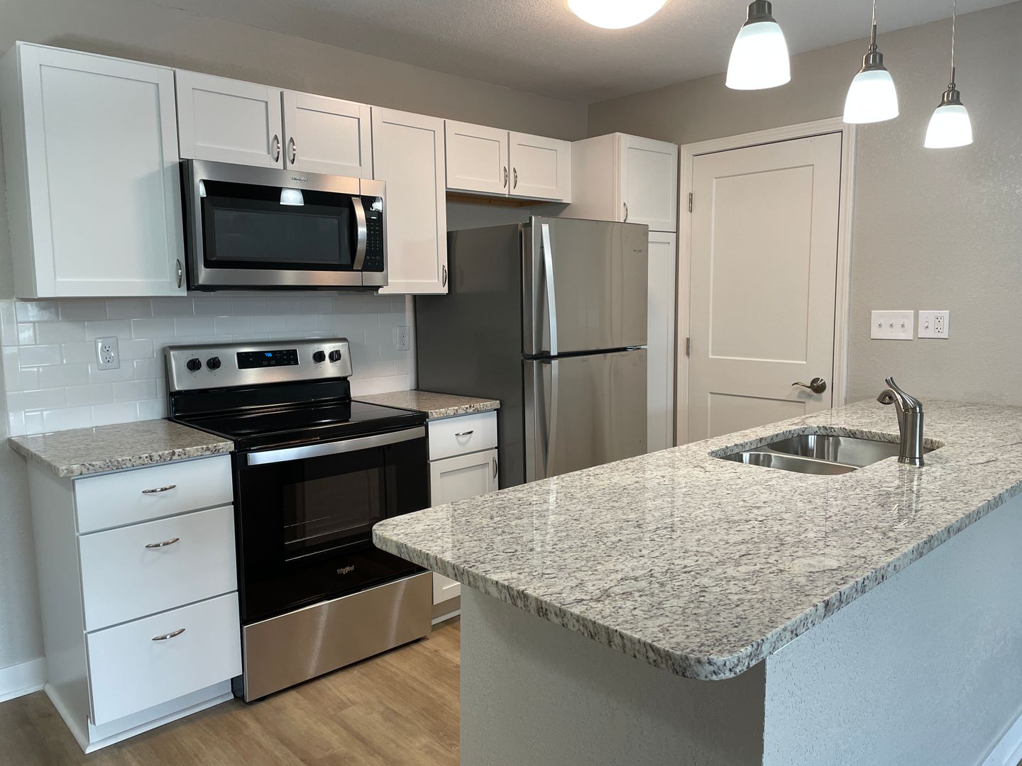 Shawnee Apartment: 11115 W 64th Terrace