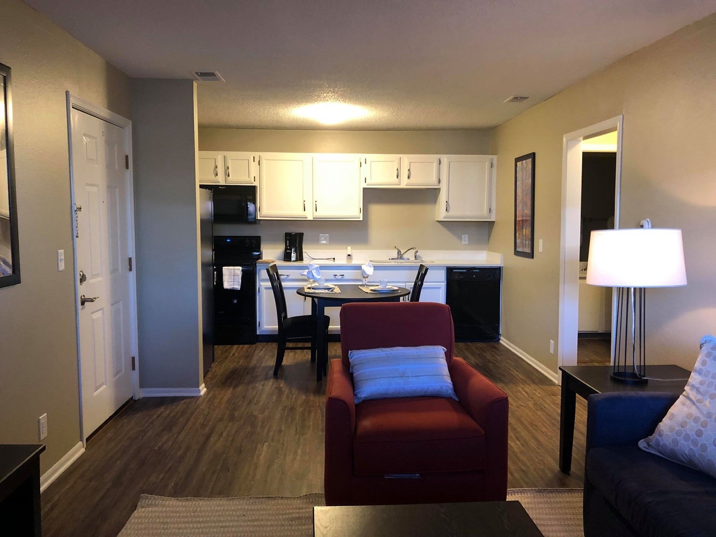 Mission Apartment: 5939 Outlook St
