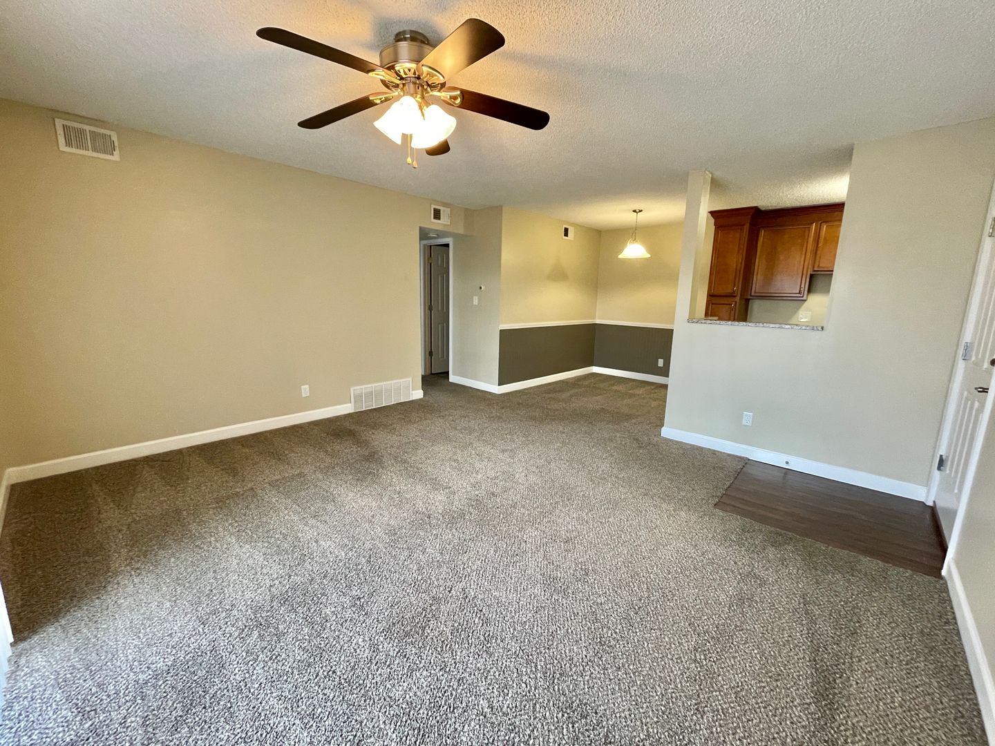 Merriam Apartment: 6216 Slater