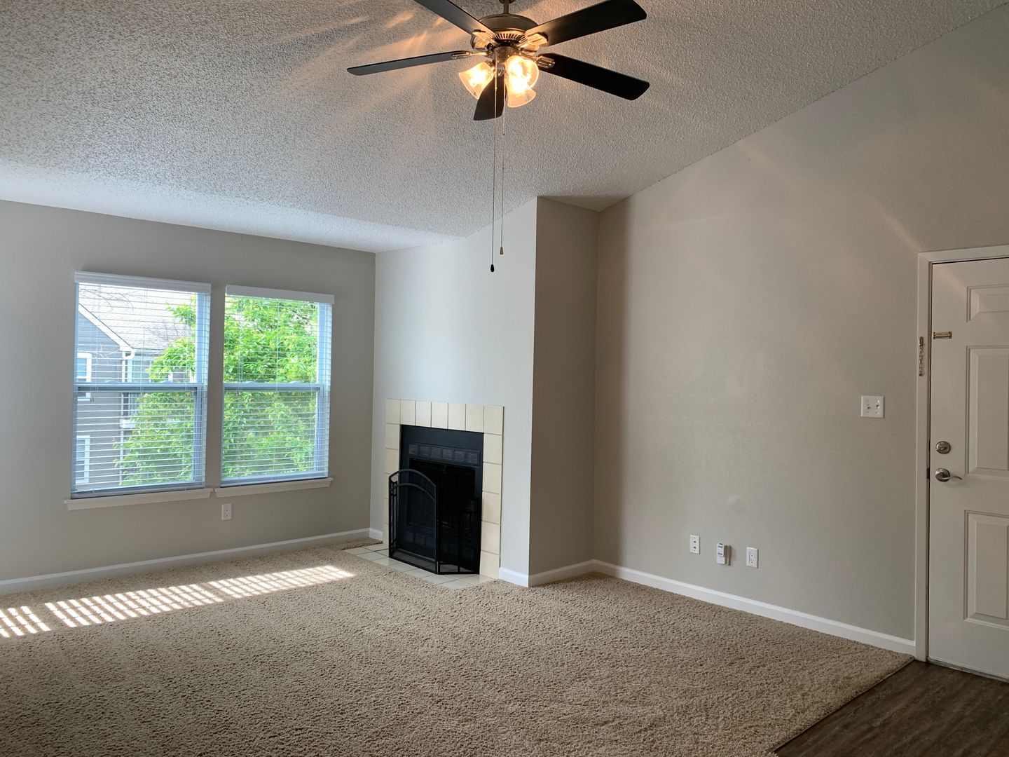 Shawnee Apartment: 11115 W 64th Terrace