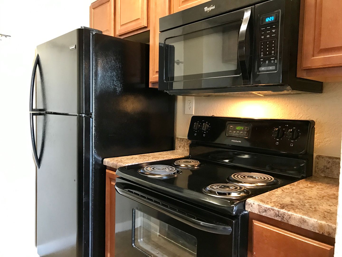Shawnee Apartment: 11115 W 64th Terrace