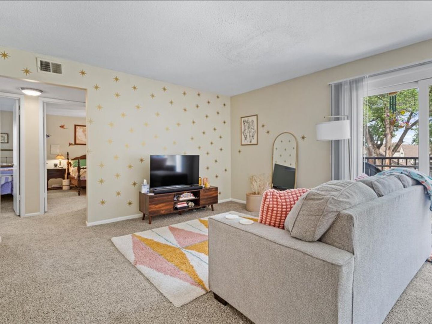 Mission Apartment: 5945 Woodson Rd.