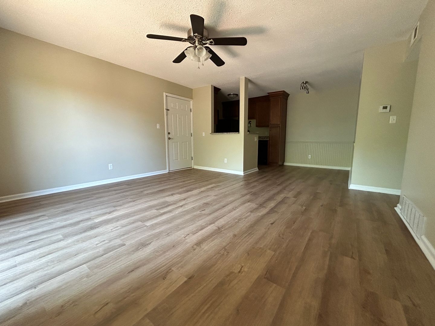 Merriam Apartment: 6216 Slater