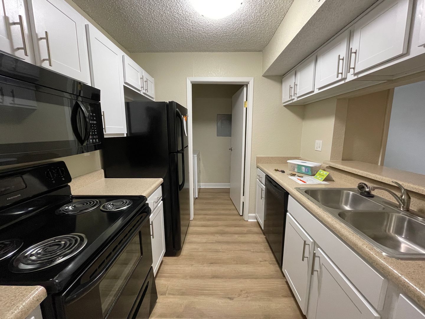 Shawnee Apartment: 11115 W 64th Terrace
