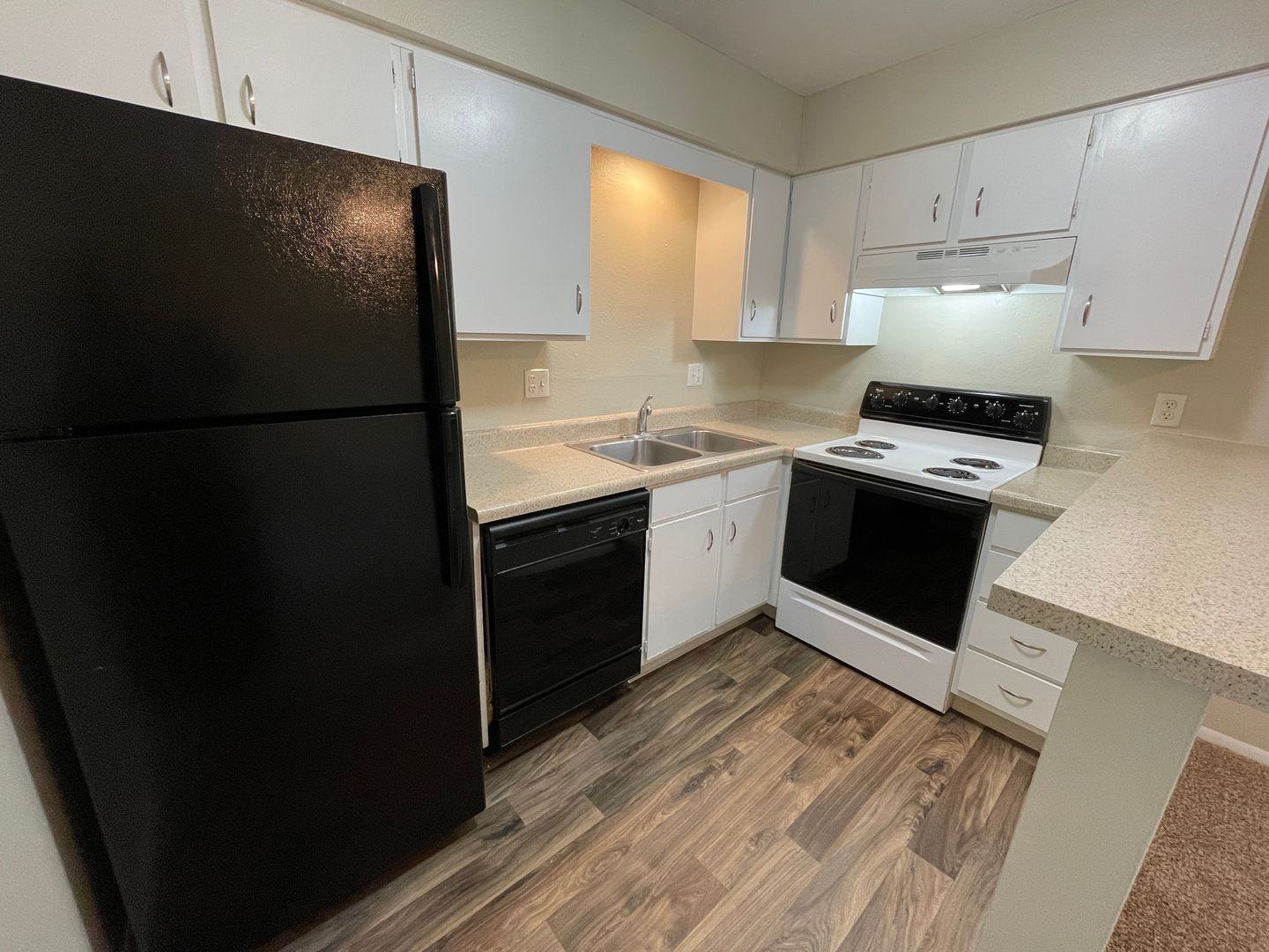 Mission Apartment: 5945 Woodson Rd.