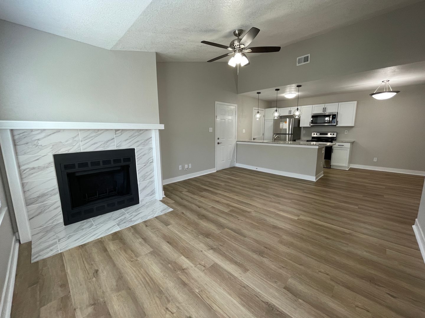 Shawnee Apartment: 11115 W 64th Terrace