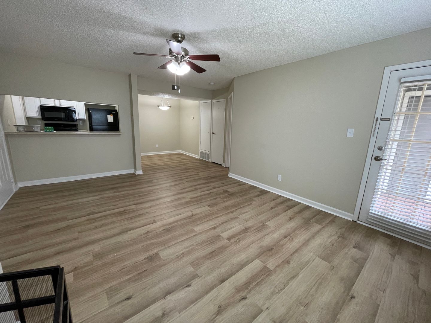 Shawnee Apartment: 11115 W 64th Terrace